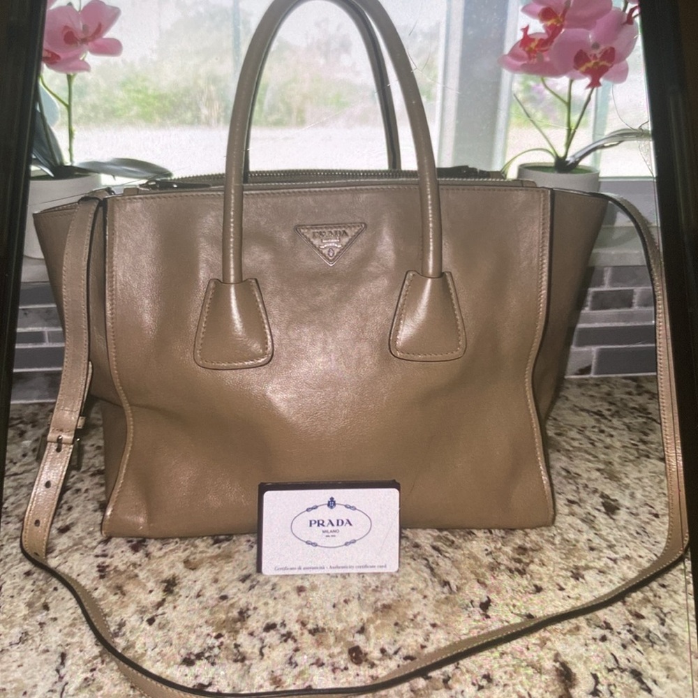 Prada leather Bag BN2619 with COA card